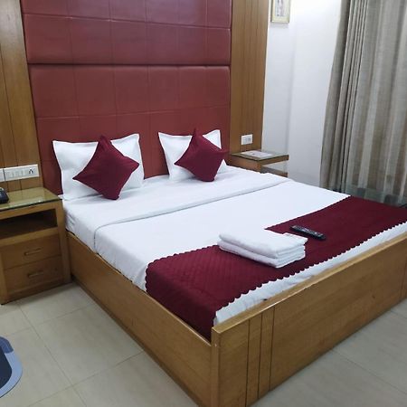 Hotel Signature Plaza Nowe Delhi Zewnętrze zdjęcie